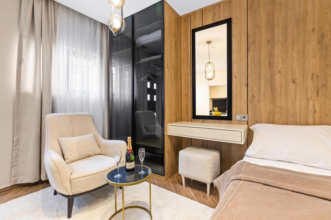 Dekaderon Lux Apartments Κότορ Εξωτερικό φωτογραφία